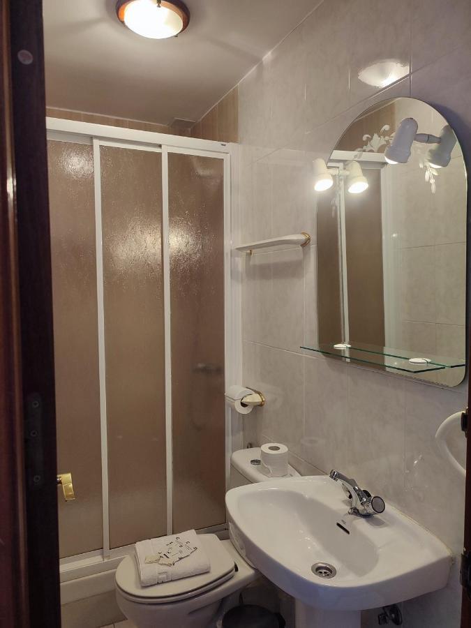 Hostal Salome Мадрид Екстериор снимка