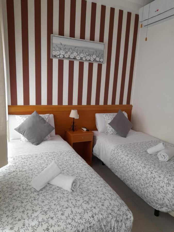Hostal Salome Мадрид Екстериор снимка