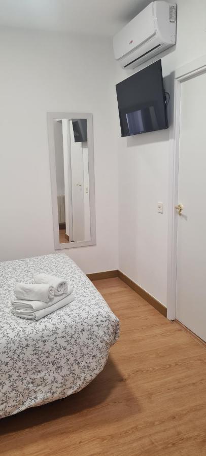 Hostal Salome Мадрид Екстериор снимка