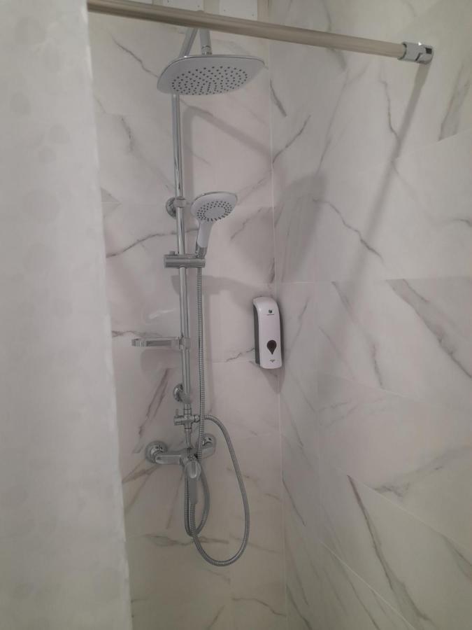 Hostal Salome Мадрид Екстериор снимка