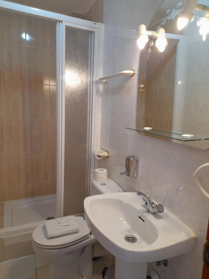 Hostal Salome Мадрид Екстериор снимка