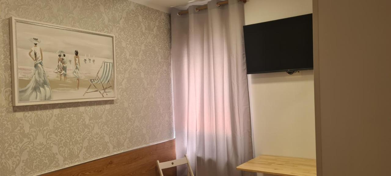 Hostal Salome Мадрид Екстериор снимка