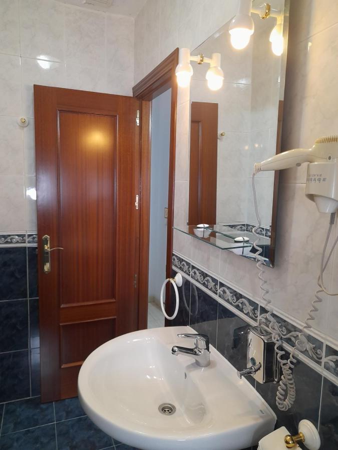 Hostal Salome Мадрид Екстериор снимка