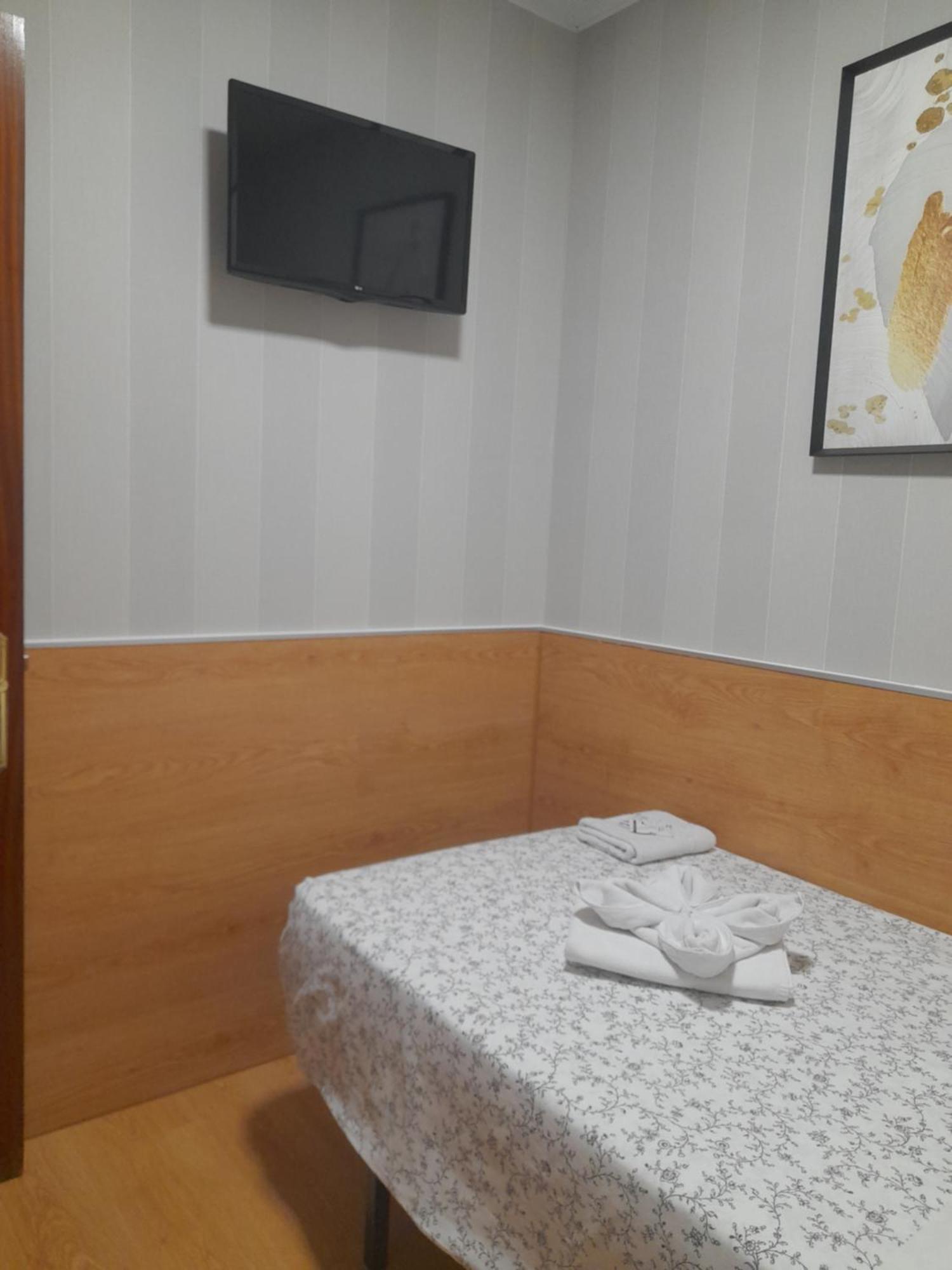 Hostal Salome Мадрид Екстериор снимка