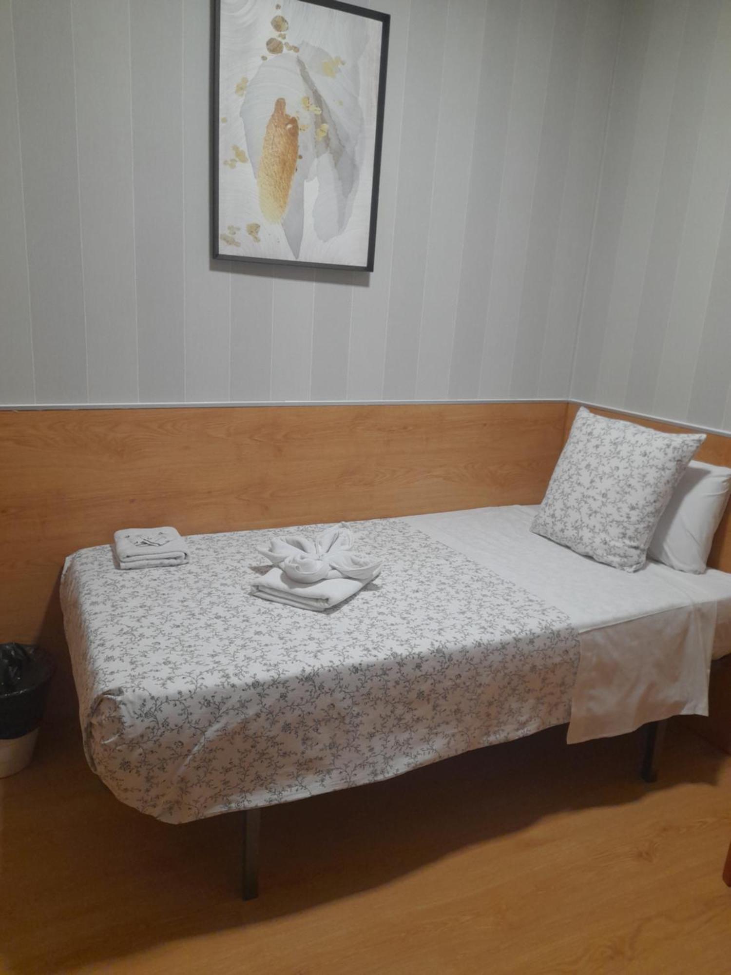Hostal Salome Мадрид Екстериор снимка